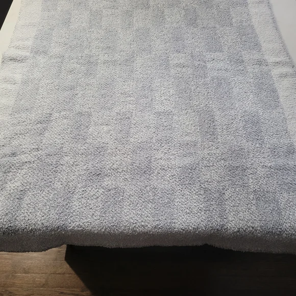 Barefoot Dreams Luxe Gray and White Stroller Blanket - Picture 2 of 4